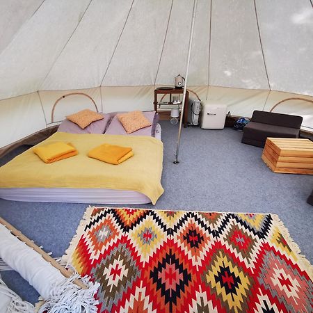فندق Glamping Kaliska Łochów المظهر الخارجي الصورة