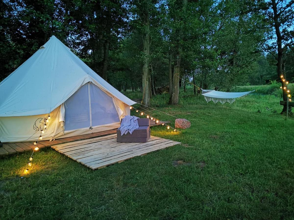 فندق Glamping Kaliska Łochów المظهر الخارجي الصورة