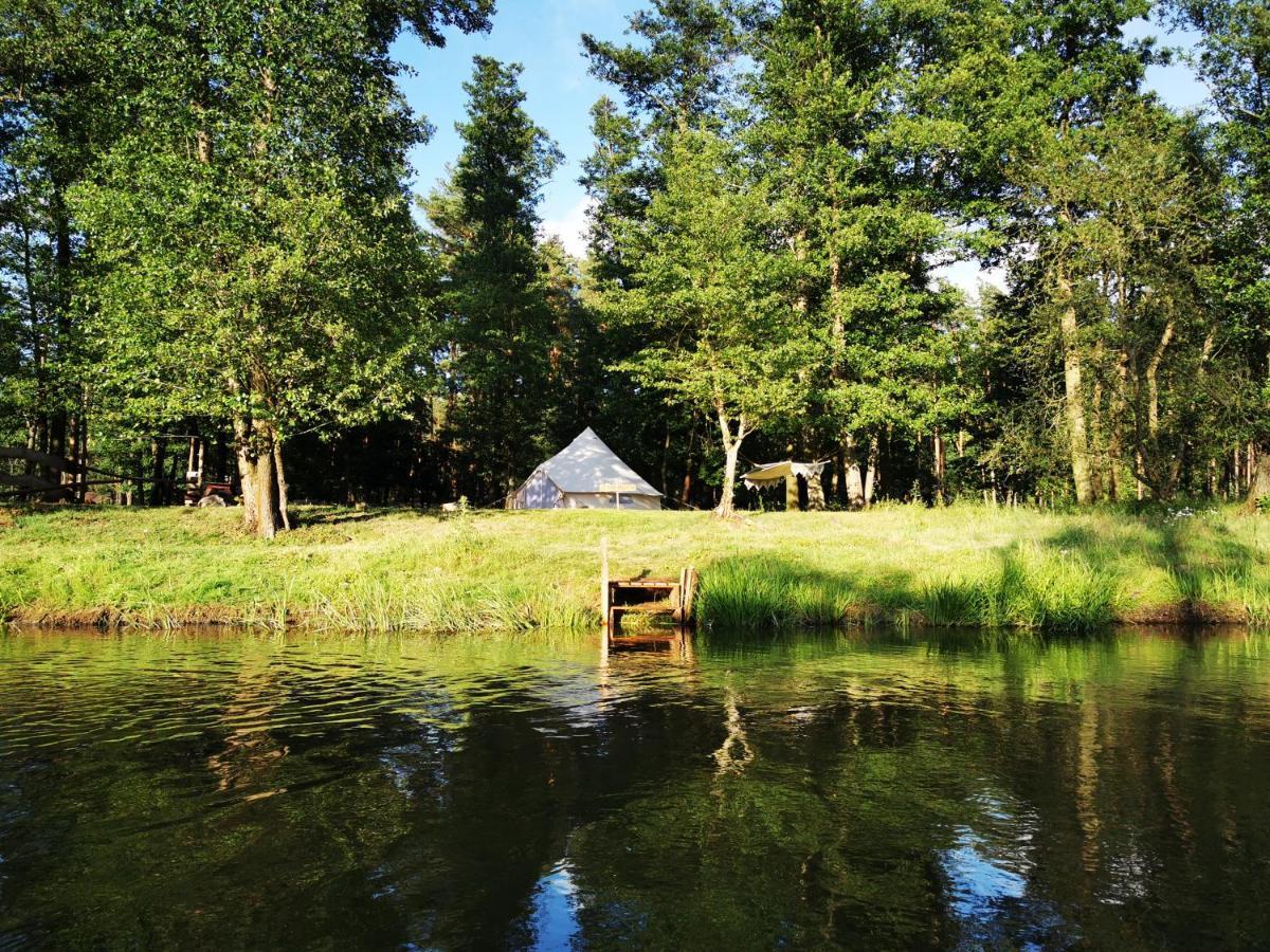 فندق Glamping Kaliska Łochów المظهر الخارجي الصورة