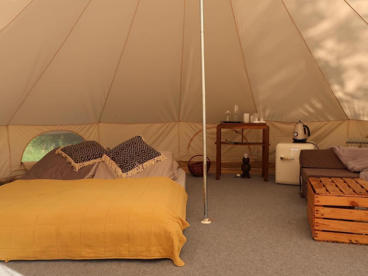 فندق Glamping Kaliska Łochów المظهر الخارجي الصورة