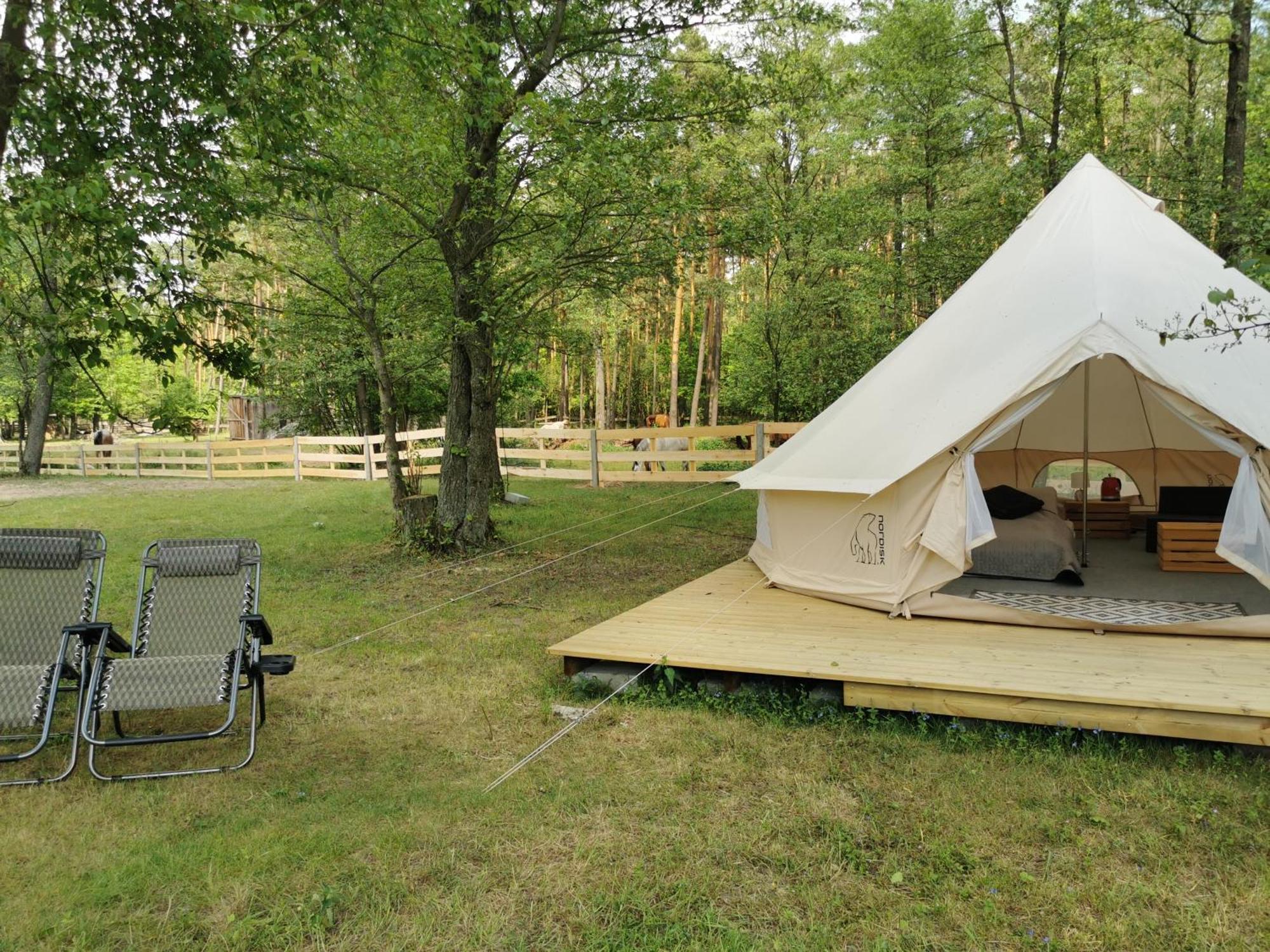 فندق Glamping Kaliska Łochów المظهر الخارجي الصورة